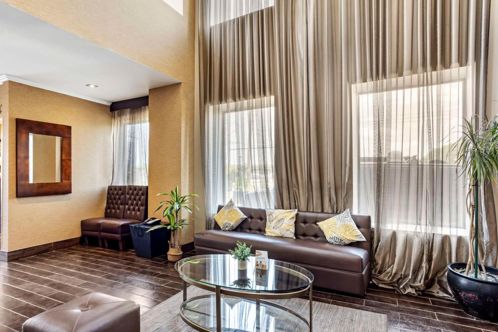 Best Western Plus Newark Airport West Екстериор снимка