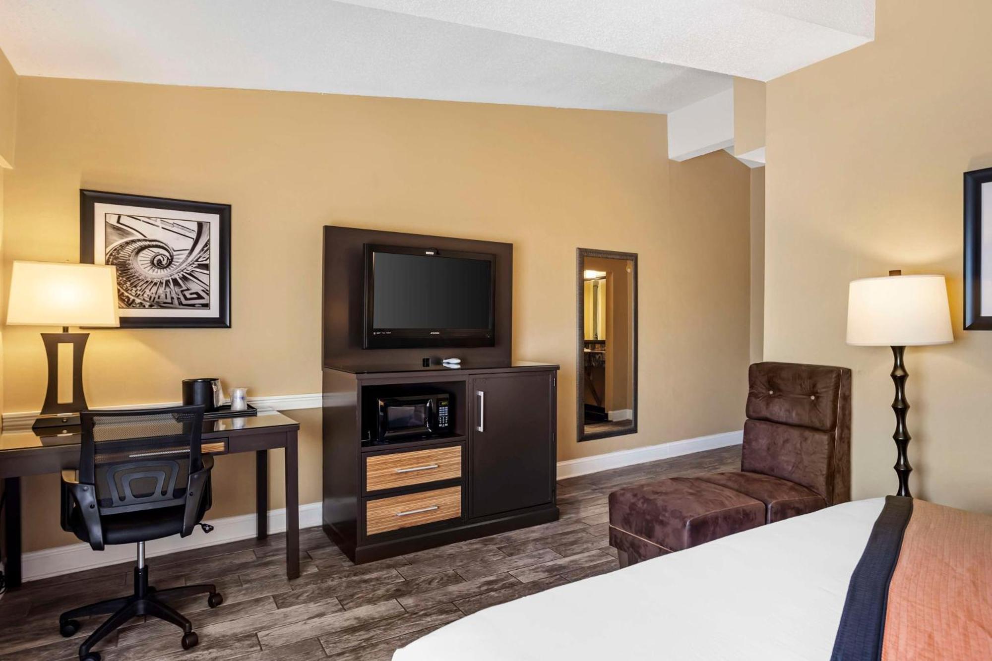 Best Western Plus Newark Airport West Екстериор снимка